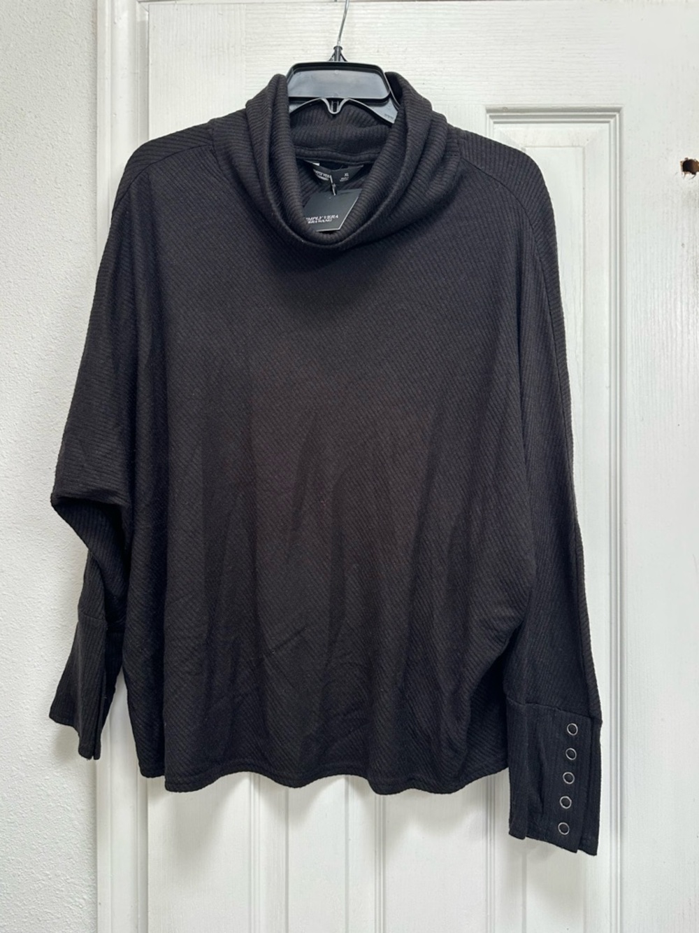 NWT Vera Wang Ribbed Cowl Neck Sweater XL